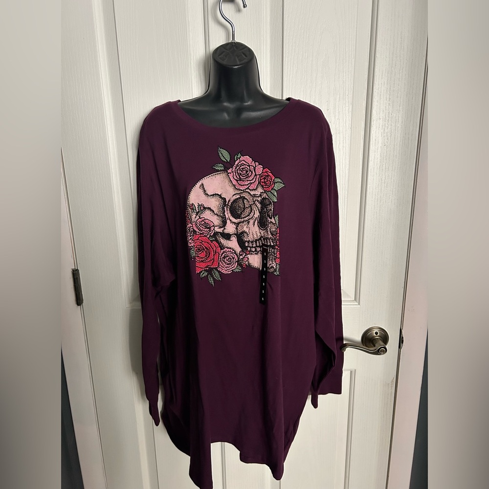 Torrid Long sleeveT-shirt with “bling” skull rose, wine color, sz5, NWT.